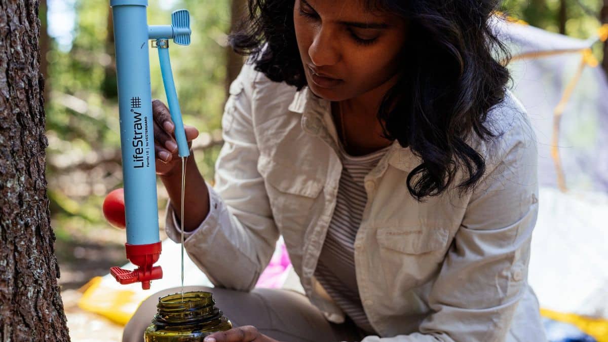 Filtres portables ou systèmes gravitaires : lequel choisir pour votre eau ?